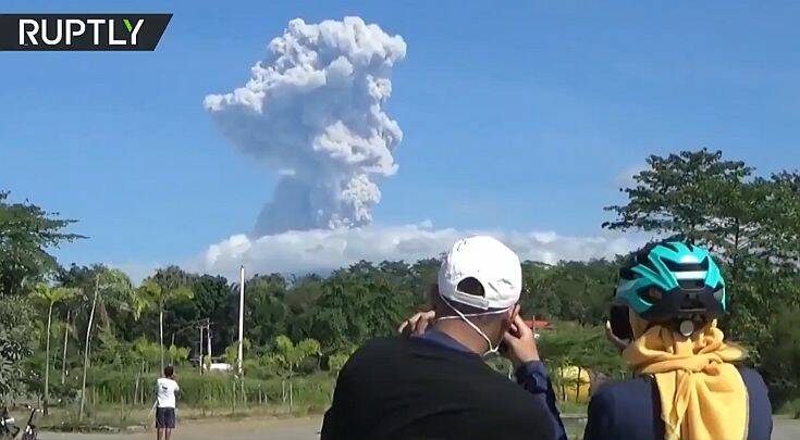 Εξερράγη το ηφαίστειο Merapi στην Ινδονησία