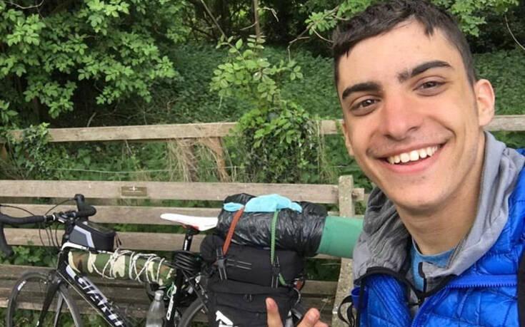 Κλέων Παπαδημητρίου: Ο 20χρονος που ταξίδεψε από τη Σκωτία στην Ελλάδα με ποδήλατο
