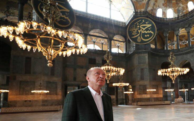 Ο Ερντογάν μετατρέπει σε τζαμί και την ιστορική Μονή της Χώρας στην Κωνσταντινούπολη