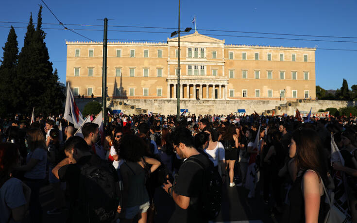 Πανεκπαιδευτικό συλλαλητήριο στις 13:00 στα Προπύλαια