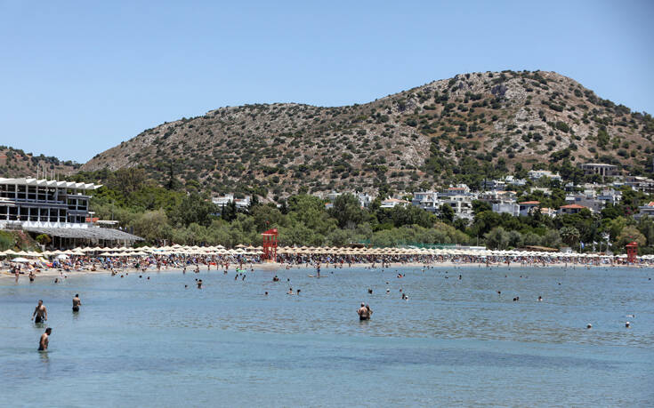 Μέχρι τέλος Ιουλίου τα μέτρα στις παραλίες – Τι θα γίνει με τα πανηγύρια