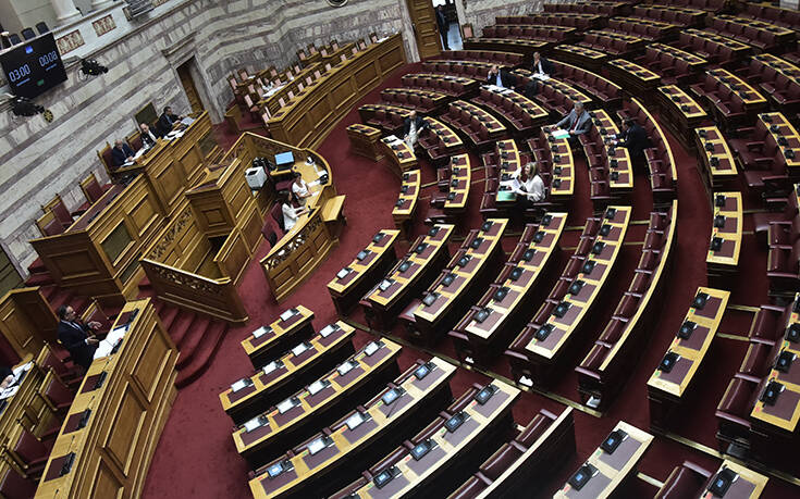 Κόντρα στη Βουλή για τους χειρισμούς για την Αγία Σοφία