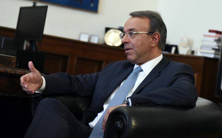 «Καλησπέρα, είμαι ο Χρήστος Σταϊκούρας, ο υπουργός Οικονομικών»
