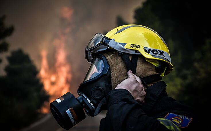 Φωτιά στην Εύβοια: Εκκενώνονται προληπτικά άλλα δύο χωριά