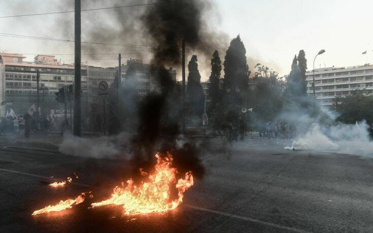 Υπουργείο Προστασίας του Πολίτη για τα επεισόδια στο Σύνταγμα: Χθες έγινε δολοφονική επίθεση