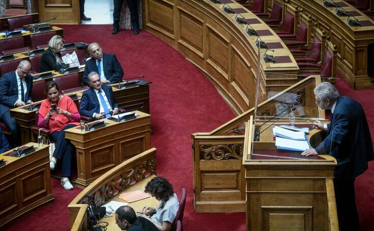 O ΣΥΡΙΖΑ αποχώρησε από τη συνεδρίαση για τον Παπαγγελόπουλο – «Σας αφήνουμε μόνους σας να το ευχαριστηθείτε»