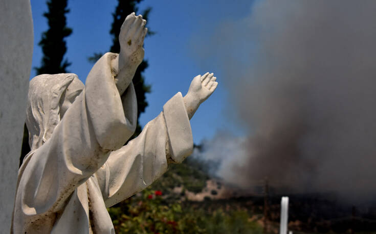 Μεγάλες καταστροφές από τη φωτιά στις Κεχριές &#8211; Σε ύφεση το μέτωπο