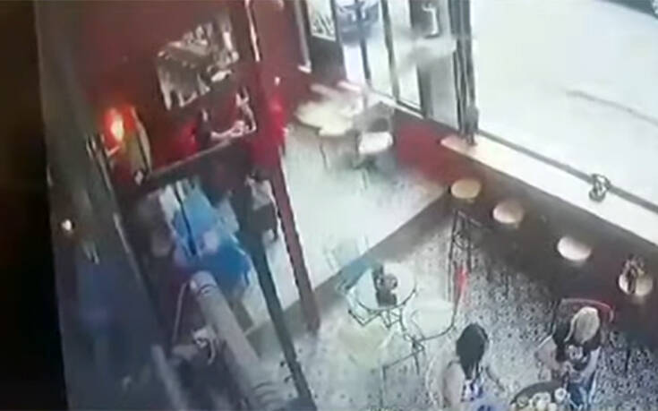 Βίντεο ντοκουμέντο από τη δολοφονία του Κούρδου σε καφετέρια στο Περιστέρι