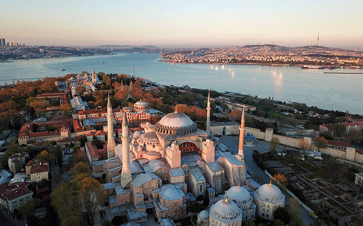 Με υπογραφή Ερντογάν η Αγιά Σοφιά ανοίγει ως τζαμί