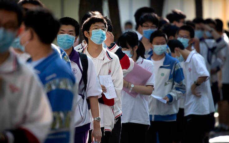 Εξετάσεις με καθυστέρηση, λόγω κορονοϊού, για έντεκα εκατομμύρια μαθητές στην Κίνα