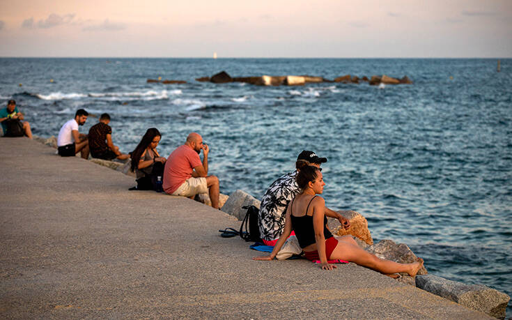 Ξεπέρασαν τα 6.000 κρούσματα κορονοϊού στην Ισπανία μέσα στο Σαββατοκύριακο