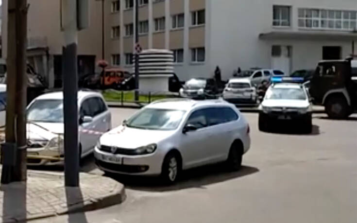 Συναγερμός στην Ουκρανία: Βίντεο από πυροβολισμούς σε ομηρία λεωφορείου