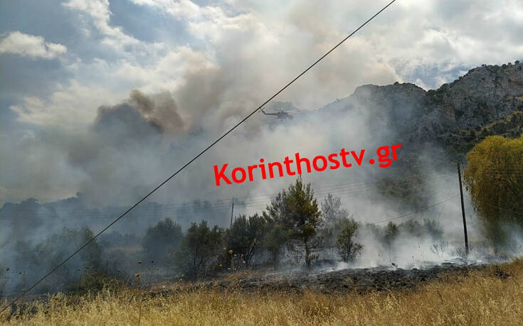 Μαίνεται η φωτιά στις Κεχριές Κορινθίας: Εκκενώθηκαν τρεις οικισμοί και μία κατασκήνωση