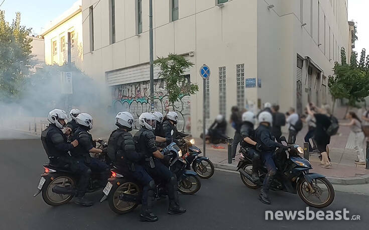 Ηρεμία επικρατεί πλέον έξω από την ΑΣΟΕΕ – Κανονικά η κυκλοφορία στην Πατησίων