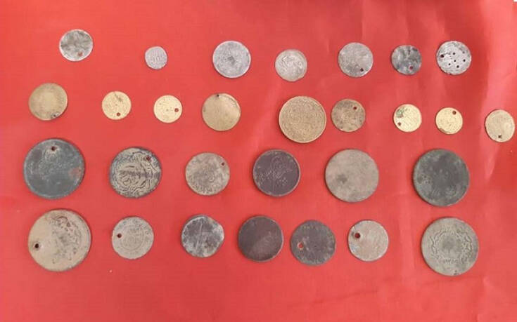 Σέρρες: Χειροπέδες σε 51χρονο αρχαιοκάπηλο με 44 αρχαία νομίσματα