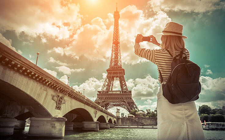 Γαλλία: Ο εσωτερικός τουρισμός η μόνη ελπίδα να σωθεί η θερινή περίοδος