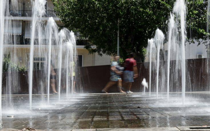 Καιρός: Σε κλοιό 10ήμερου καύσωνα από σήμερα η χώρα με θερμοκρασίες έως και 45 βαθμούς