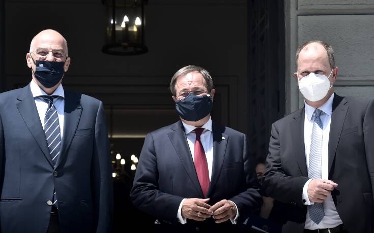 Πρωθυπουργός Βόρειας Ρηνανίας – Βεστφαλίας: Δεν έκανα τεστ για τον κορονοϊό επειδή η Ελλάδα δεν ανήκει στις περιοχές κινδύνου