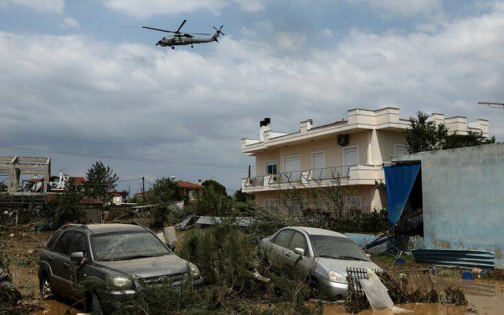 «Ξυπνήσαμε και είδαμε ποτάμια νερού και λάσπης»