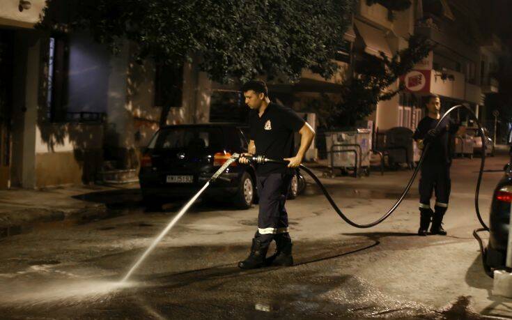 Επίθεση με τσεκούρι στην Καλλιθέα: Νέες λεπτομέρειες για την οικογενειακή τραγωδία – Στο νοσοκομείο το ζευγάρι