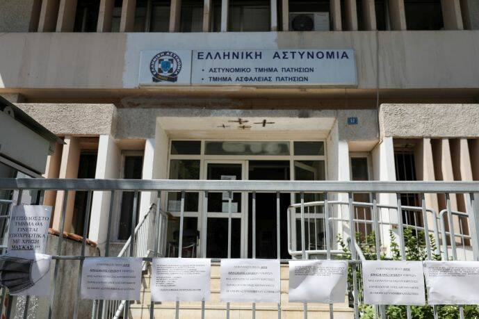 Συναγερμός στο Α.Τ. Πατησίων: Θετικός στον κορονοϊό ένας 17χρονος Πακιστανός