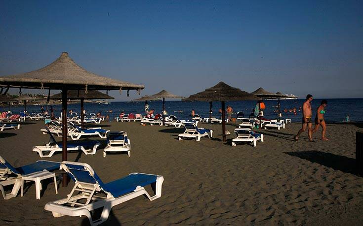 Κατά 85% μειώθηκαν οι αφίξεις τουριστών στην Κύπρο στο 7μηνο
