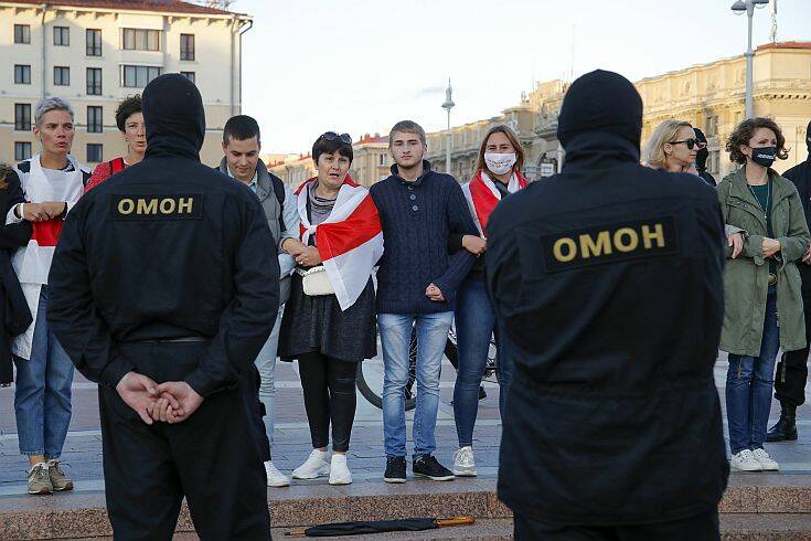 Λευκορωσία: Οι αρχές αφαιρούν τη διαπίστευση δημοσιογράφων ξένων μέσων ενημέρωσης