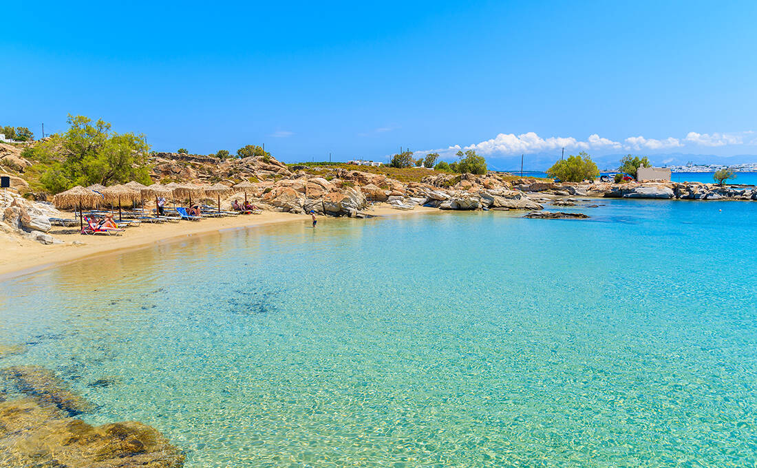 Η ιδιόμορφη παραλία της Πάρου με την ιδιαίτερη ομορφιά