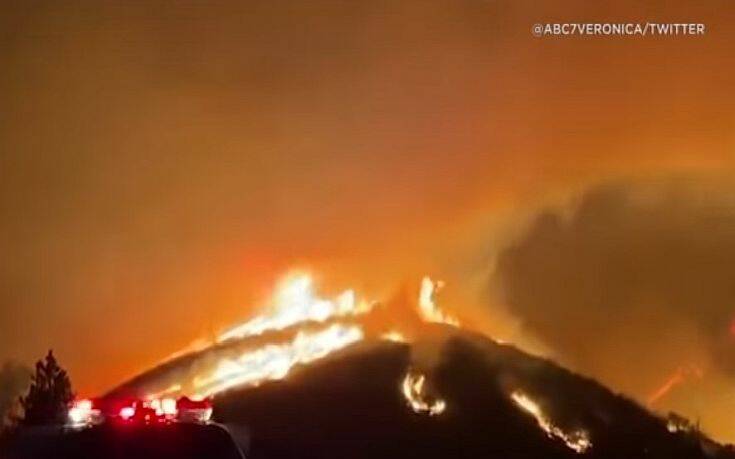 Φωτιά στην Καλιφόρνια: Πυροστρόβιλος καταπίνει τα πάντα στο πέρασμά του