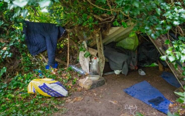 Πίστευαν ότι δολοφονήθηκε, αλλά βρέθηκε πέντε χρόνια μετά να ζει κρυμμένος στο δάσος