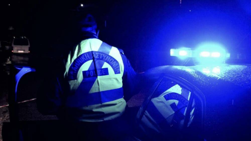 Ομόνοια: Συνελήφθη επ’ αυτοφώρω 38χρονος Τούρκος για διάρρηξη – 45χρονος έπεσε με μοτοσικλέτα σε αστυνομικό