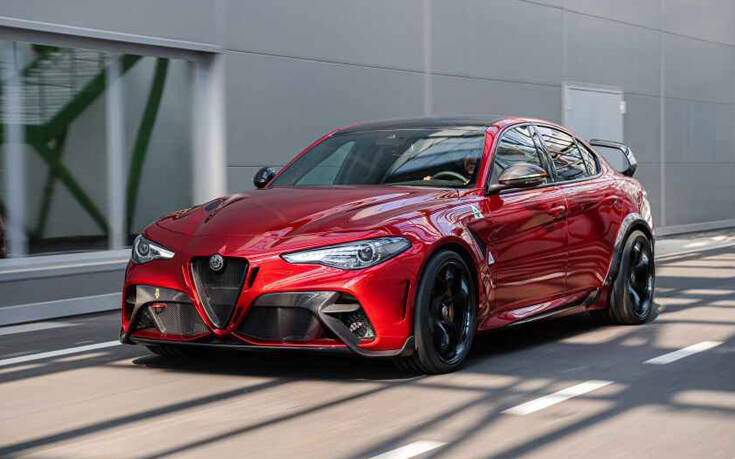 Εικόνες από τις νέες Alfa Romeo Giulia GTA και GTAm