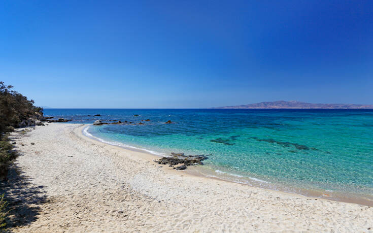 Καστράκι, η ξεχωριστή παραλία της Νάξου