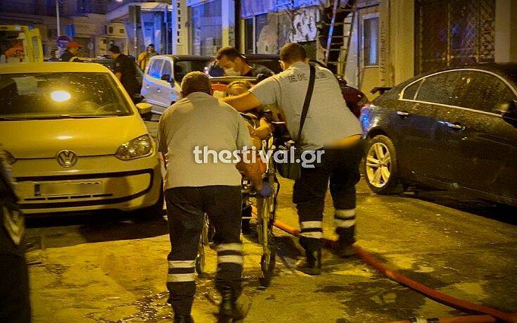 Θεσσαλονίκη: Μεγάλη φωτιά σε διαμέρισμα στο κέντρο της πόλης – 12 άτομα στο νοσοκομείο