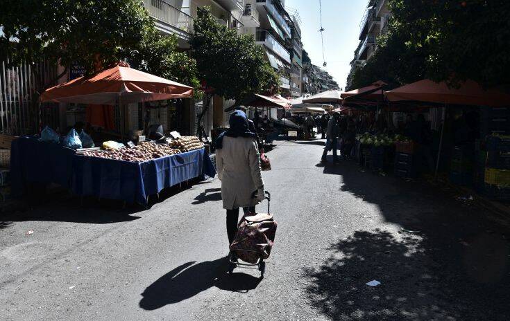 Επανέρχονται από αύριο οι πωλητές λουλουδιών και φυτών στις λαϊκές αγορές