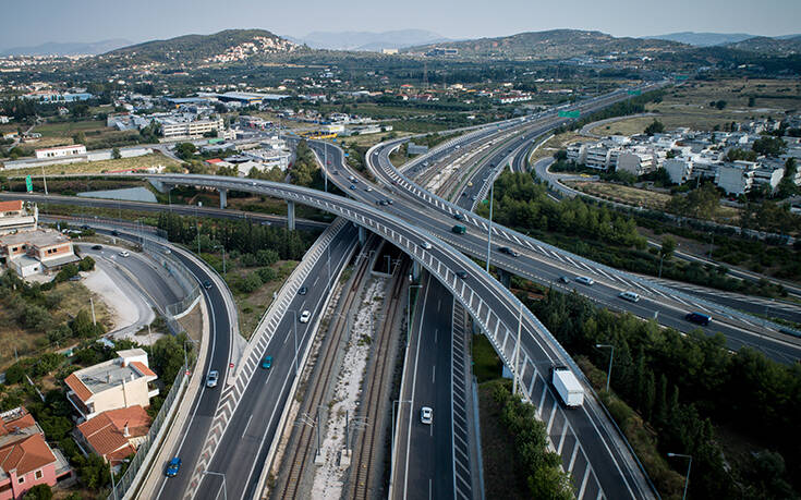 Κίνηση τώρα: Τροχαίο στην Αττική οδό, καθυστερήσεις στην έξοδο προς Λαμία