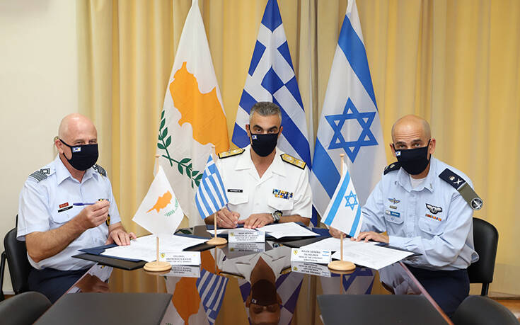 Έπεσαν οι υπογραφές για την τριμερή στρατιωτική συνεργασία Ελλάδας – Κύπρου – Ισραήλ