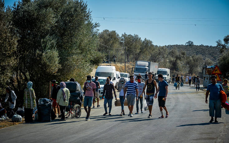 DPA: Η Γερμανία θα δεχθεί 1.500 πρόσφυγες από τα ελληνικά νησιά