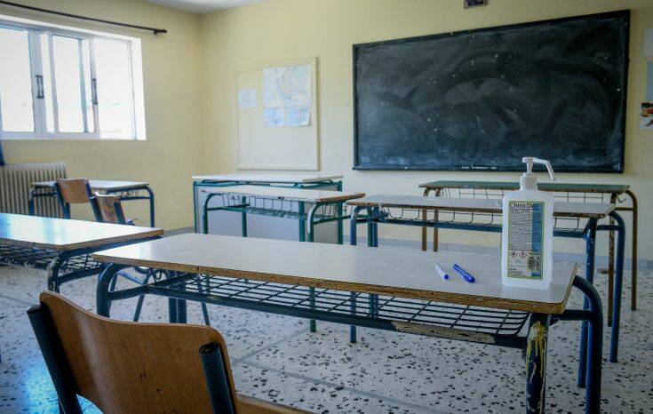 Κλειστά μέχρι και την Παρασκευή τα σχολεία στη Λέσβο