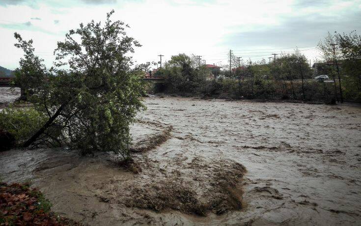 Κακοκαιρία Ιανός: Νότια κινείται ο κυκλώνας – Αναμένεται επιδείνωση του καιρού στην Πελοπόννησο