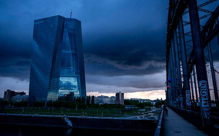 Ευρωζώνη: Διχασμένη η ΕΚΤ για την πολιτική που πρέπει να ακολουθήσει