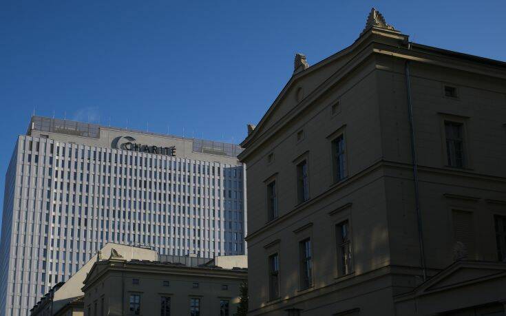 Ο Ρώσος πρέσβης στη Μεγάλη Βρετανία… τα άκουσε για την υπόθεση Ναβάλνι