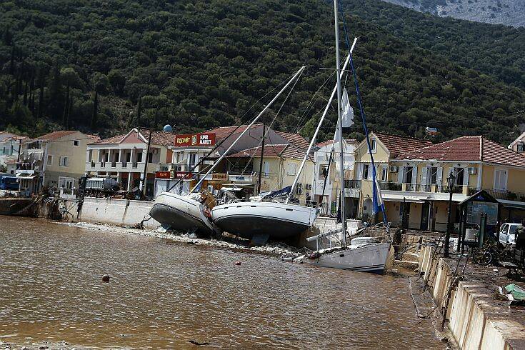 Κακοκαιρία Ιανός: Βύθισε 43 σκάφη στην Κεφαλονιά