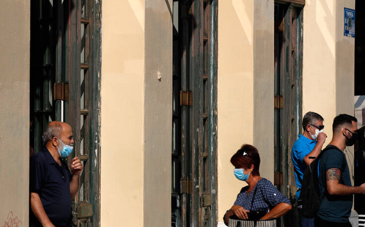 Η κυβέρνηση στη «μέγγενη» κορονοϊού – οικονομίας