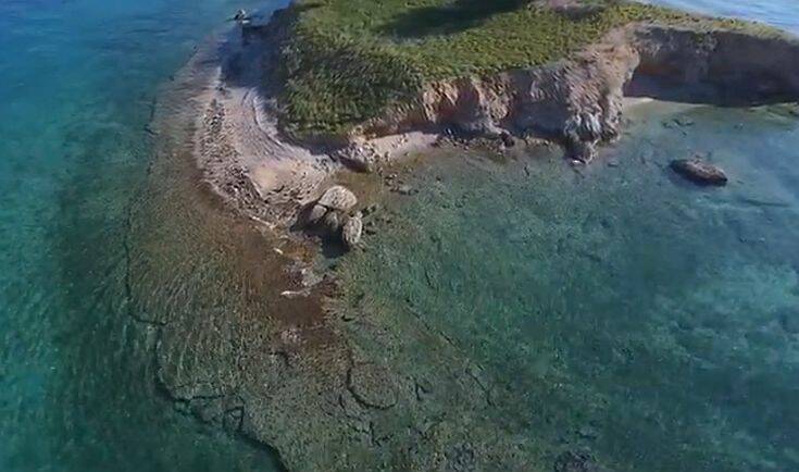Αψηφιά: Η άγνωστη νησίδα της Ελλάδας με την απόκοσμη ομορφιά