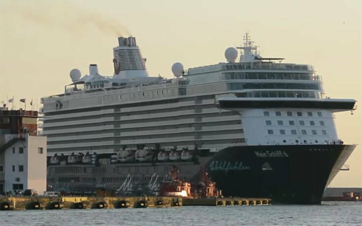 Συναγερμός σε κρουαζιερόπλοιο με 1.000 επιβάτες στη Μήλο: Εντοπίστηκαν 12 κρούσματα κορονοϊού