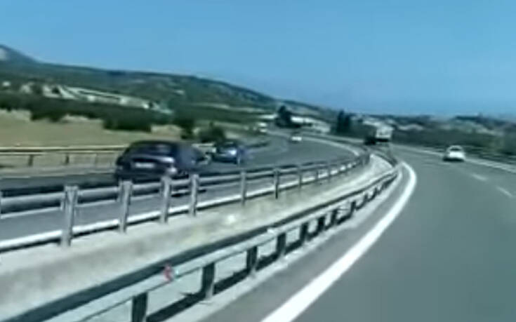 Οδηγούσε ανάποδα για 13 χιλιόμετρα σε ώρα αιχμής στον Περιφερειακό Χαλκίδας – Σχηματαρίου