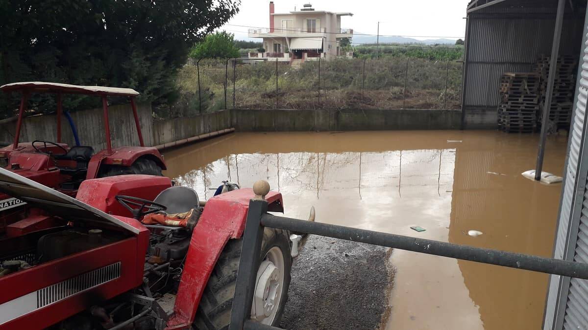 Αγρίνιο: Έσπασε ρέμα στη Στράτο – Μεγάλες ζημιές σε επιχειρήσεις