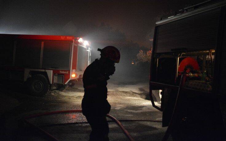 Στη Λέσβο ο γενικός γραμματέας Μετανάστευσης: «Μάλλον ολική» η καταστροφή στο ΚΥΤ της Μόριας