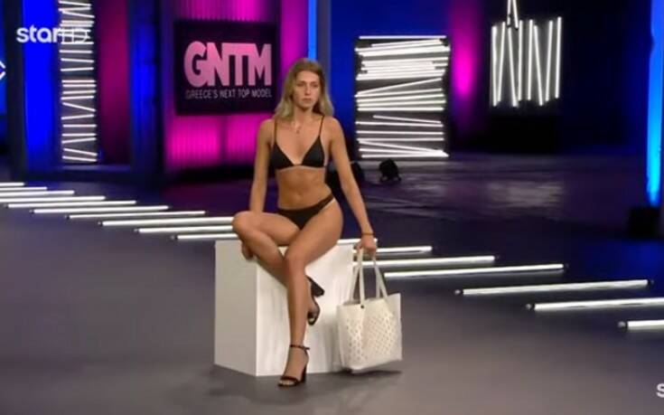 GNTM 3: Η διαγωνιζόμενη έπαθε «πατατράκ» και ο Δημήτρης Σκουλός θέλησε να τη βοηθήσει